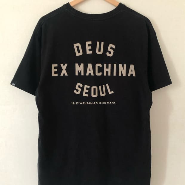 데우스 반팔 티셔츠 L