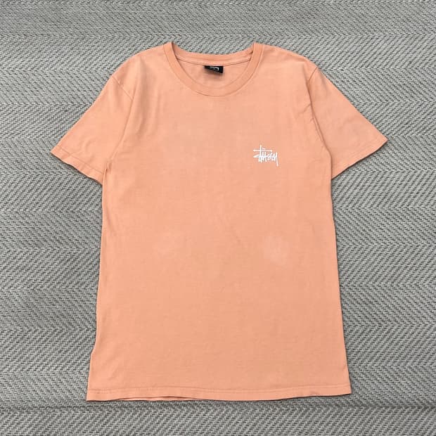 스투시 로고프린팅 반팔티 r3850