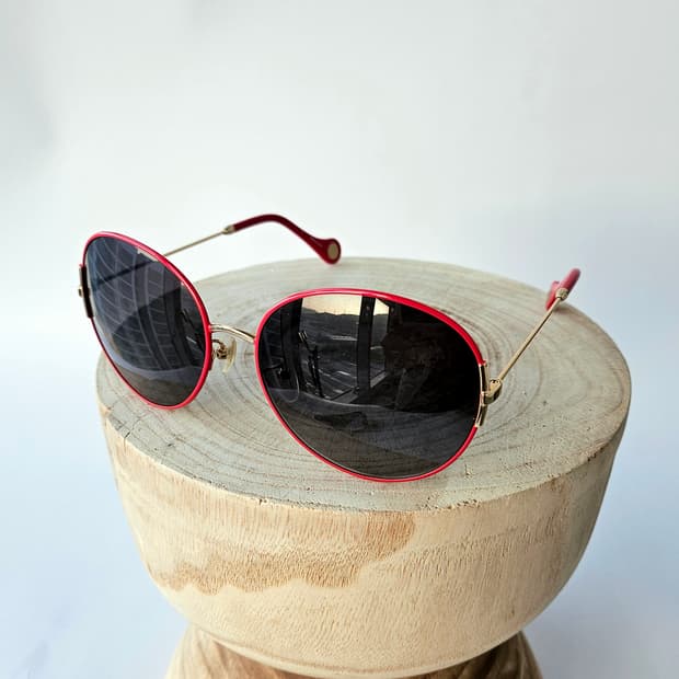 에스카다 레드프레임 선글라스