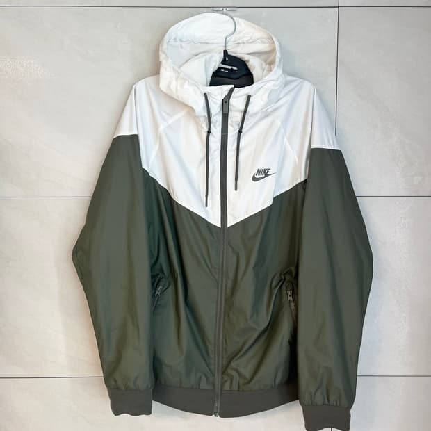 나이키 윈드브레이커 화이트/카키 바람막이 [L size]