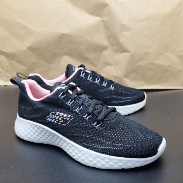 스케쳐스 라이트폼 경량 운동화 250