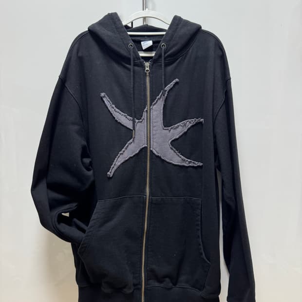 콜디스트모먼트 후드집업