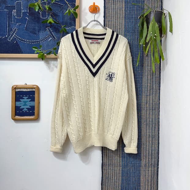 McGREGOR  Cable Knit V-neck Sweater 