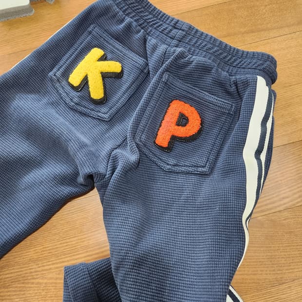 (키즈옷입니다) 겐조바지  125사이즈 