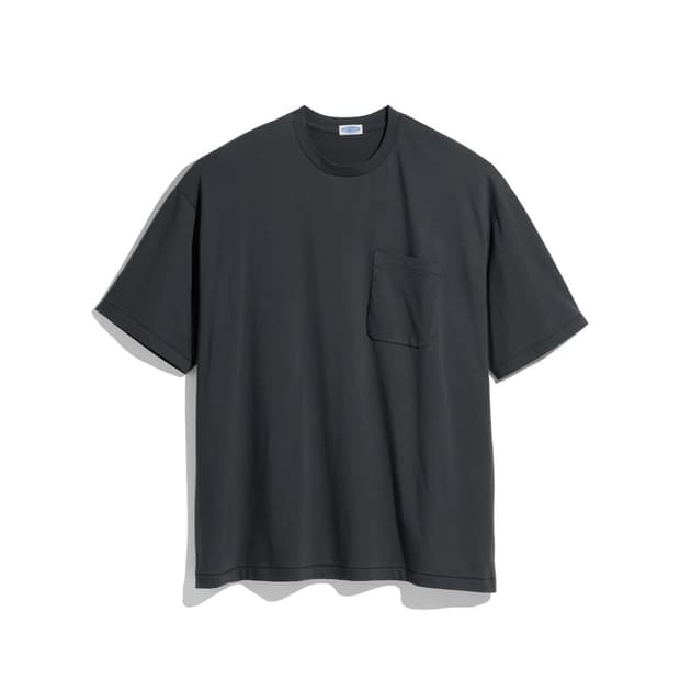 FOUNDOUR 포켓 반팔 네이비