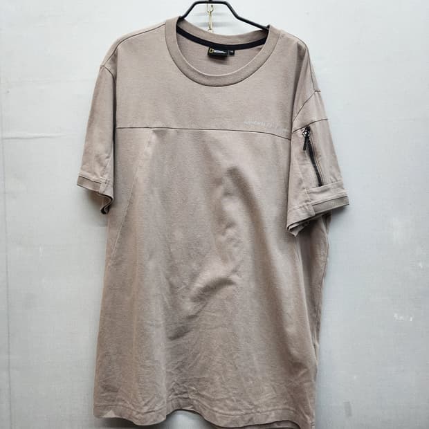 네셔널지오그래픽 소매포켓 반팔티 XL