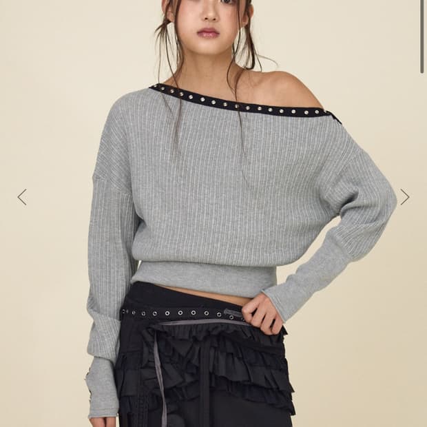 글로니 ASYMMETRIC EYELET KNIT TOP (MELANGE 