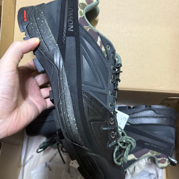 275사이즈 살로몬 칼하트WIP X-Alp 블랙