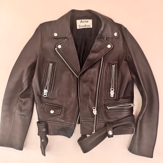 아크네 ACNE 가죽자켓 38사이즈(여성 55정도)