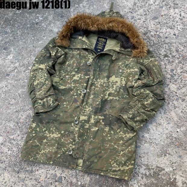 알파인더스트리 카모 패딩