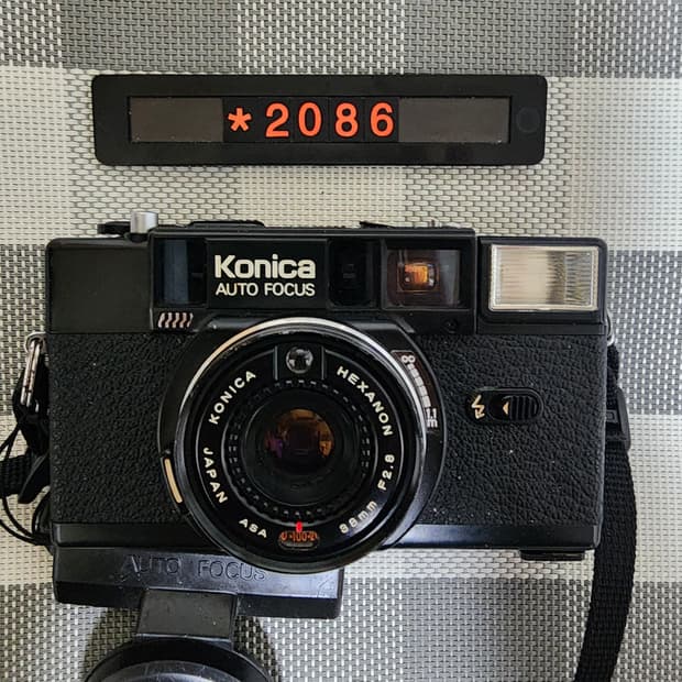 코니카 C 35 AF 2 필름카메라