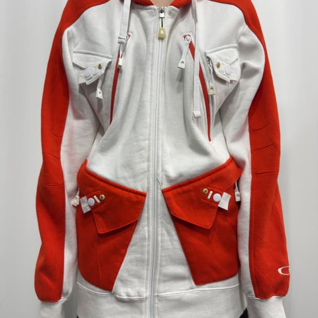 oakley orange hood zipup