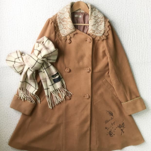 AXES FEMME 엑시즈팜/ 라떼갸루코트 레이스코트 갸루코트 리본코트