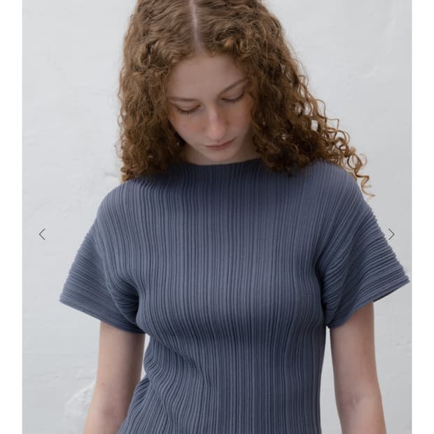 Le17septembre PLEATS MOCKNECK SHORT SLEE