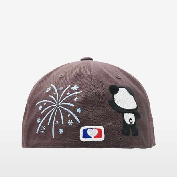 더뮤지엄비지터 PANDA EMBROIDERY CAP (BROWN)