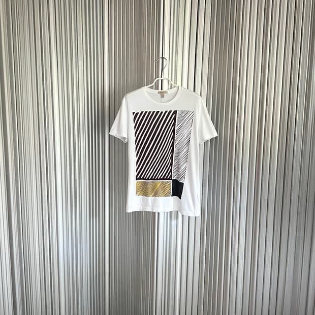 Burberry t-shirt