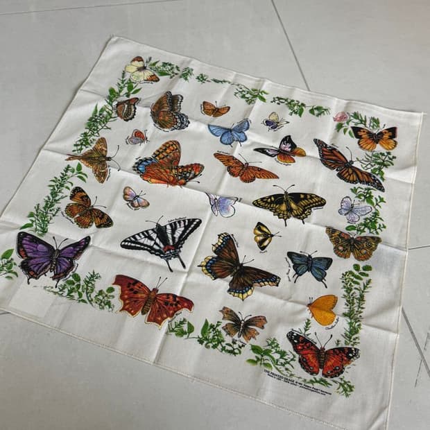 BUTTERFLIES BANDANA 나비 반다나