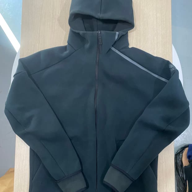 아디다스 ZNE 후드집업 100