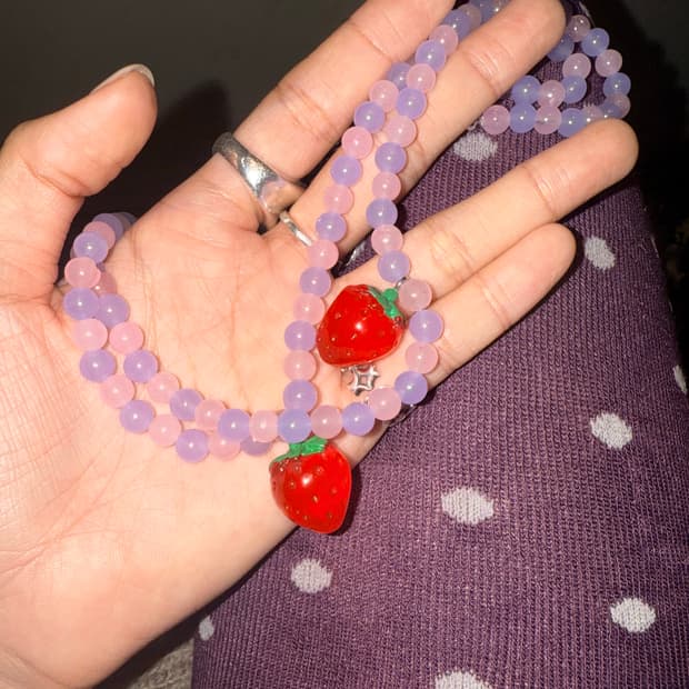 베를린 수입 스트로베리 목걸이