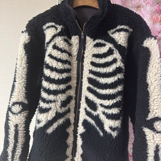 캐피탈 본 후리스 (3)