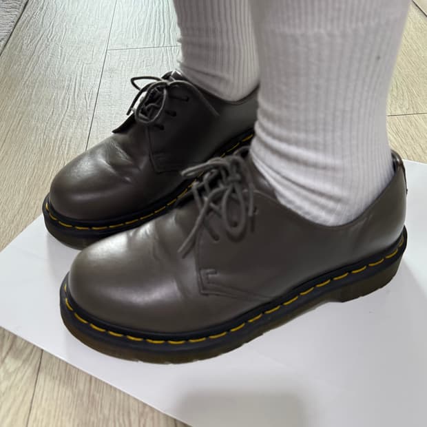 닥터마틴 1461 3홀 더비슈즈 그레이 