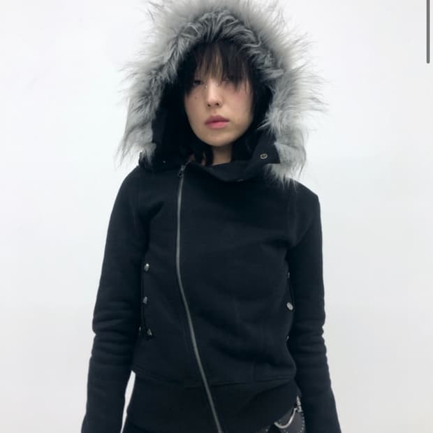 Begbegbeg 퍼 후드집업 판매합니다