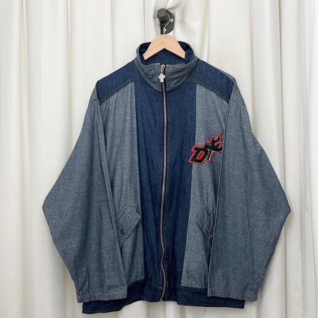 독타운 연중청 파이어 로고 패치 데님 집업