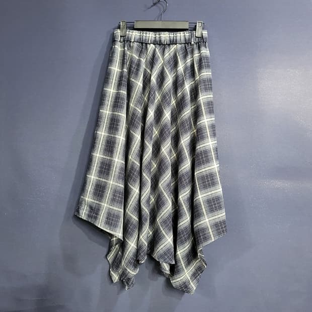 언발란스 플레어 스커트