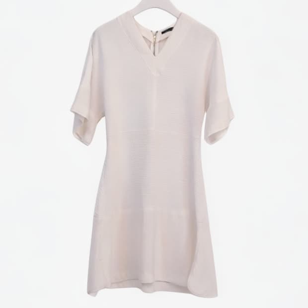 SISLEY 시슬리 와플 텍스처 V넥 반팔 화이트 원피스 EU42