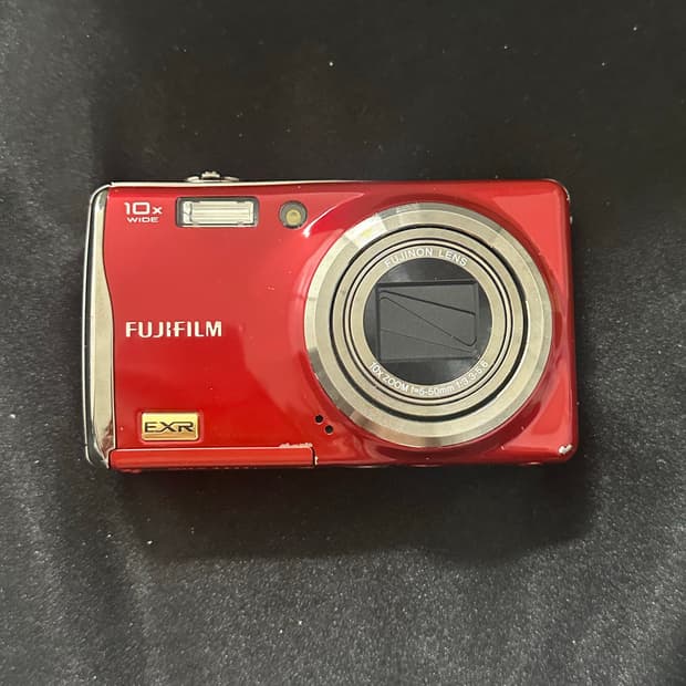 후지필름 f80exr 레드