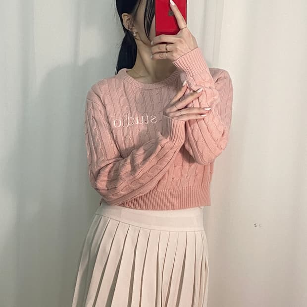 OIOI 스튜디오 꽈배기 니트