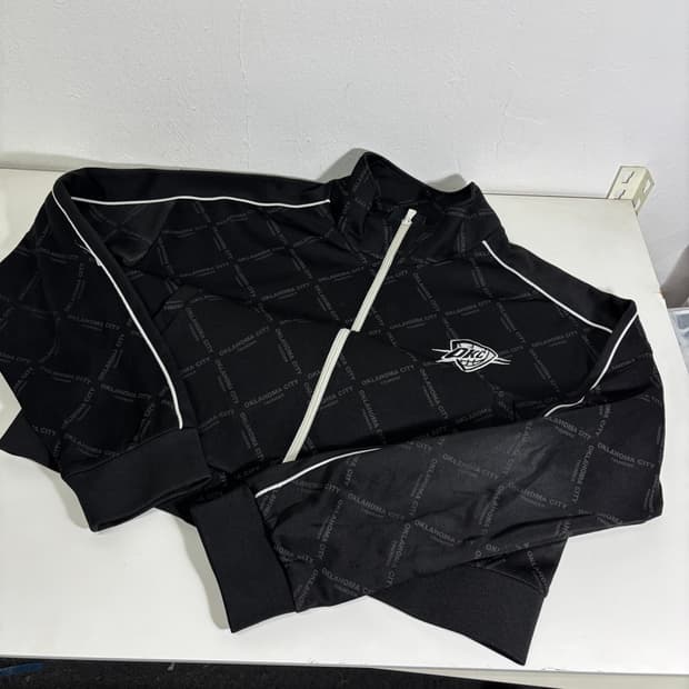 XL NBA 블랙 오클라호마시티 레터링패턴 트랙탑 져지