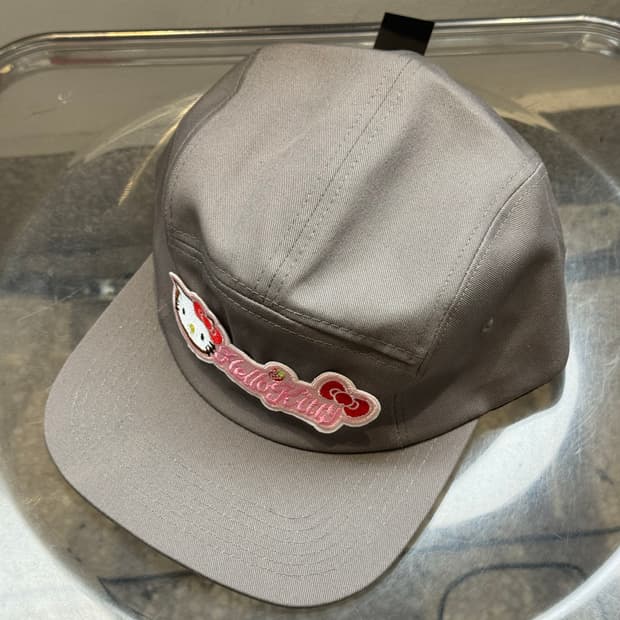 Hello Kitty gray ball cap