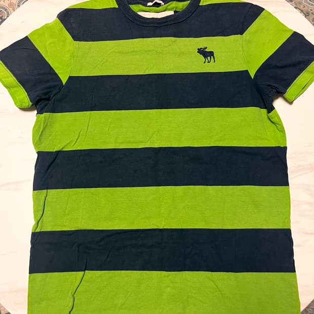 아베크롬비 반팔티 M