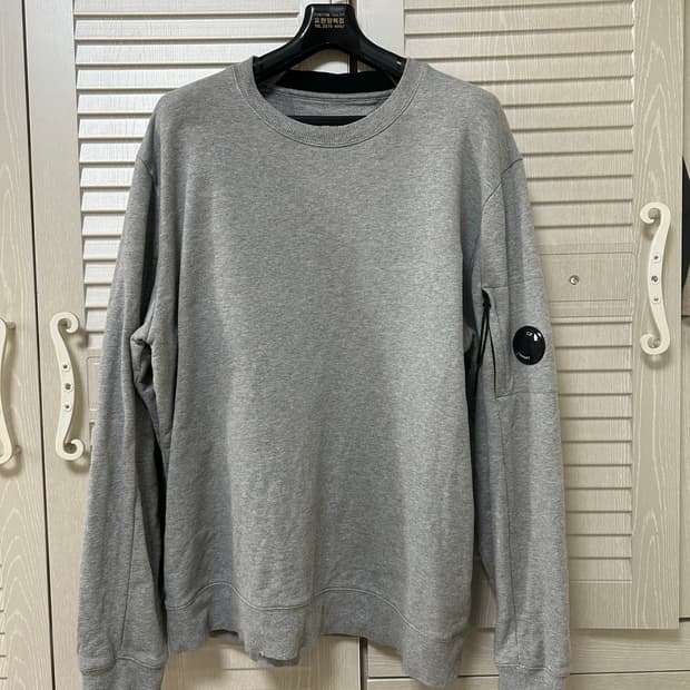 (정품)C.P. COMPANY 맨투맨 XXL사이즈