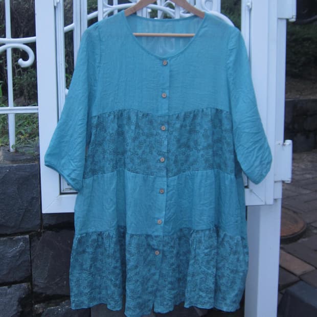 vintage blue flower ops