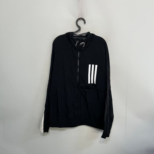 아디다스 남성 바람막이 105