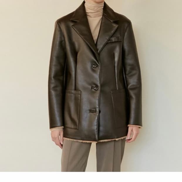 어몽 아이들 수진 자켓