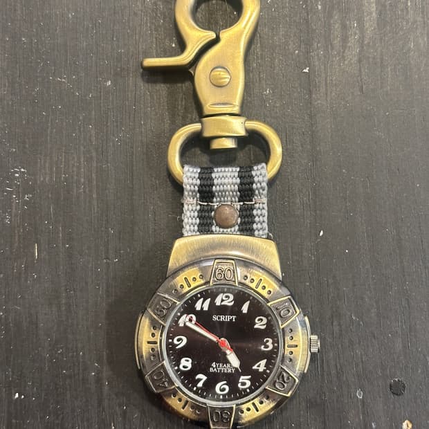 Vintage watch keyring⏱️