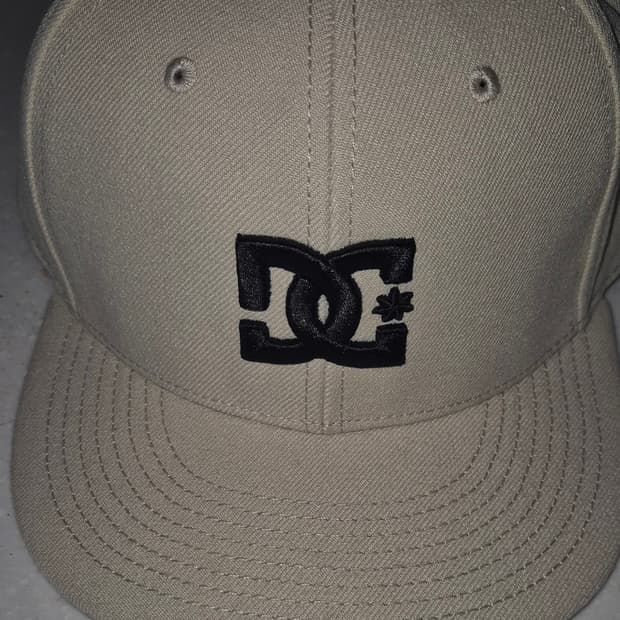 Dc 로고캡 아이보리