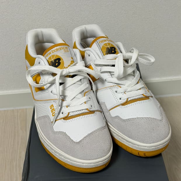 뉴발란스 550