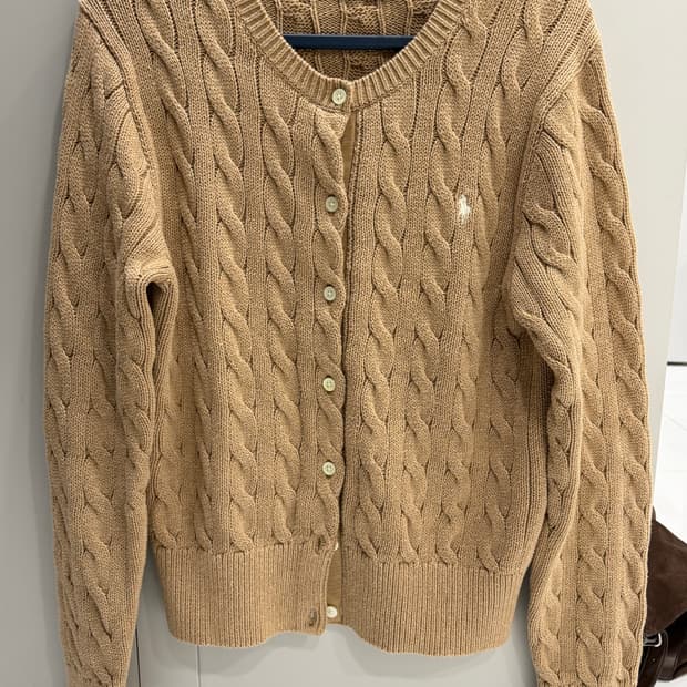 폴로 브라운 니트 가디건