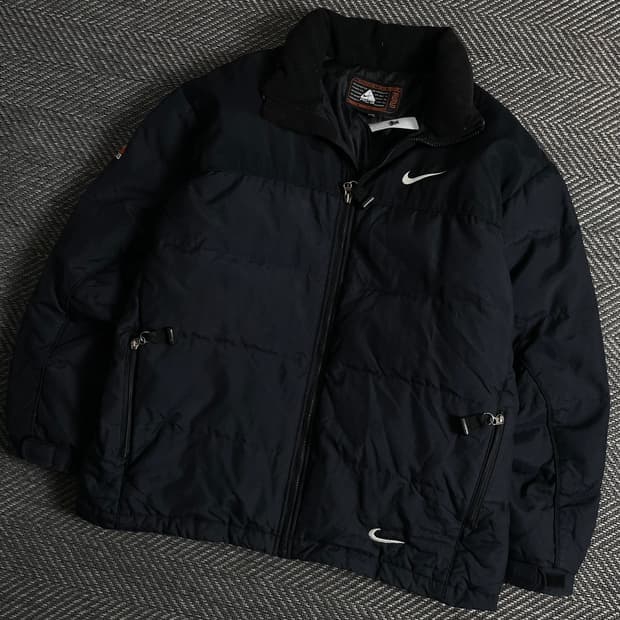 나이키 acg 립스탑 다운 푸퍼 패딩 블랙y 3657