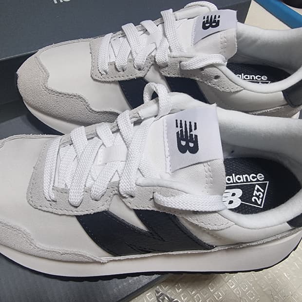 뉴발란스 237 화이트 그레이 블랙 새상품