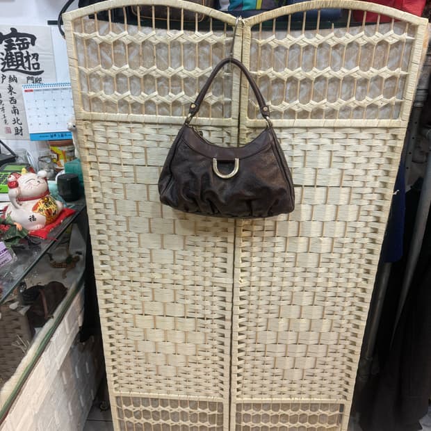 정품 구찌 시마 D링 숄더백 팝니다