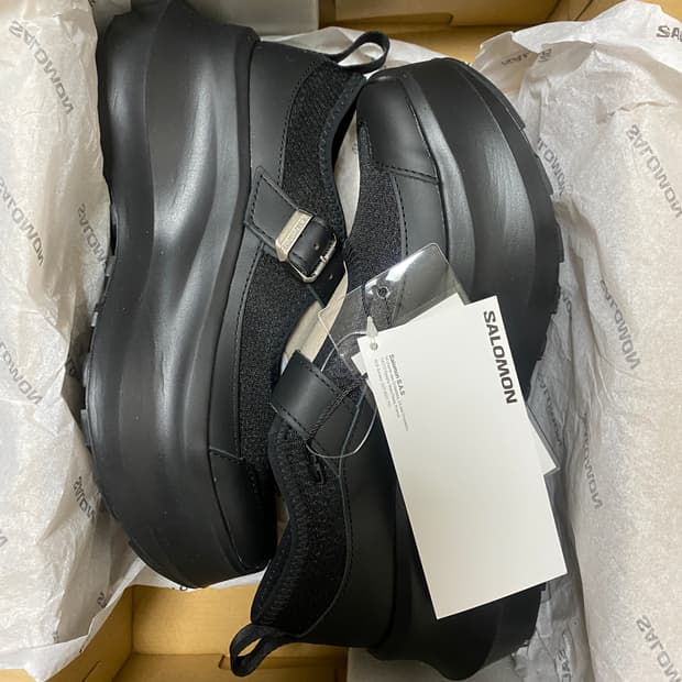 꼼데가르송 살로몬 메리제인 플랫폼 블랙 235