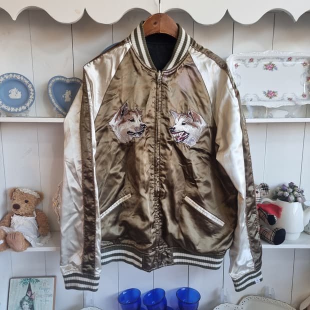 VANQUISH TOKYO JAPAN 스카잔