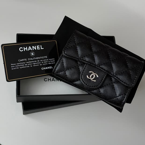 샤넬지갑팔아요