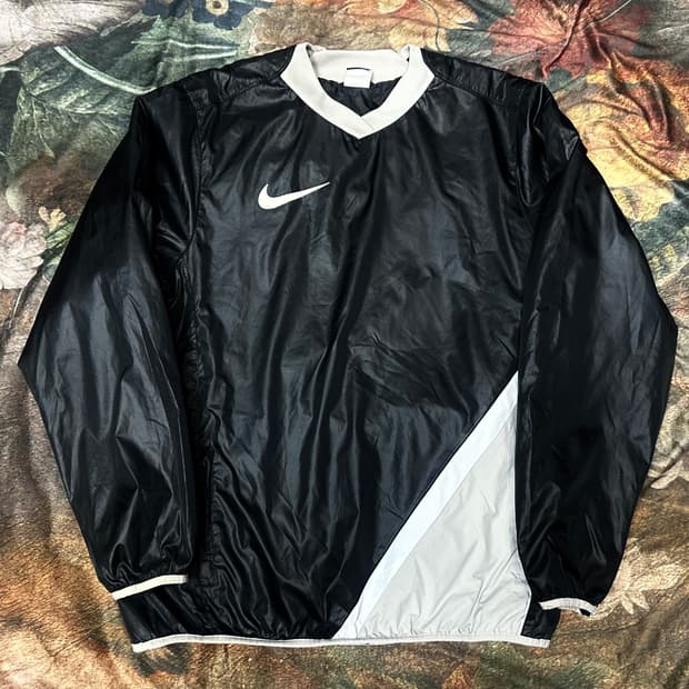 나이키 빈티지 스우시 스몰로고 블랙스우시웜업 105