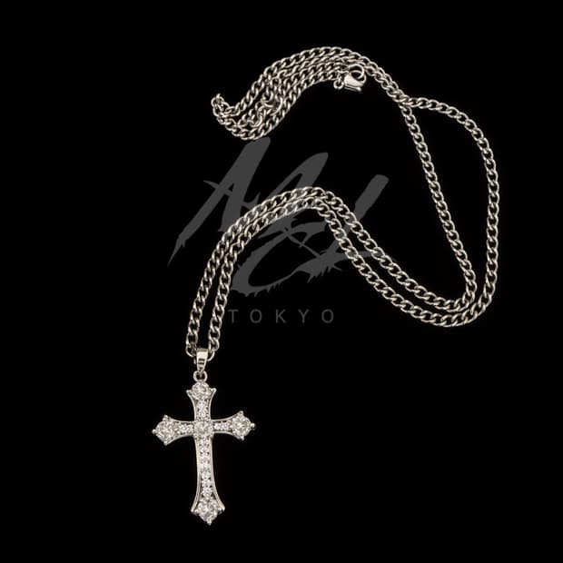 cross dia necklace